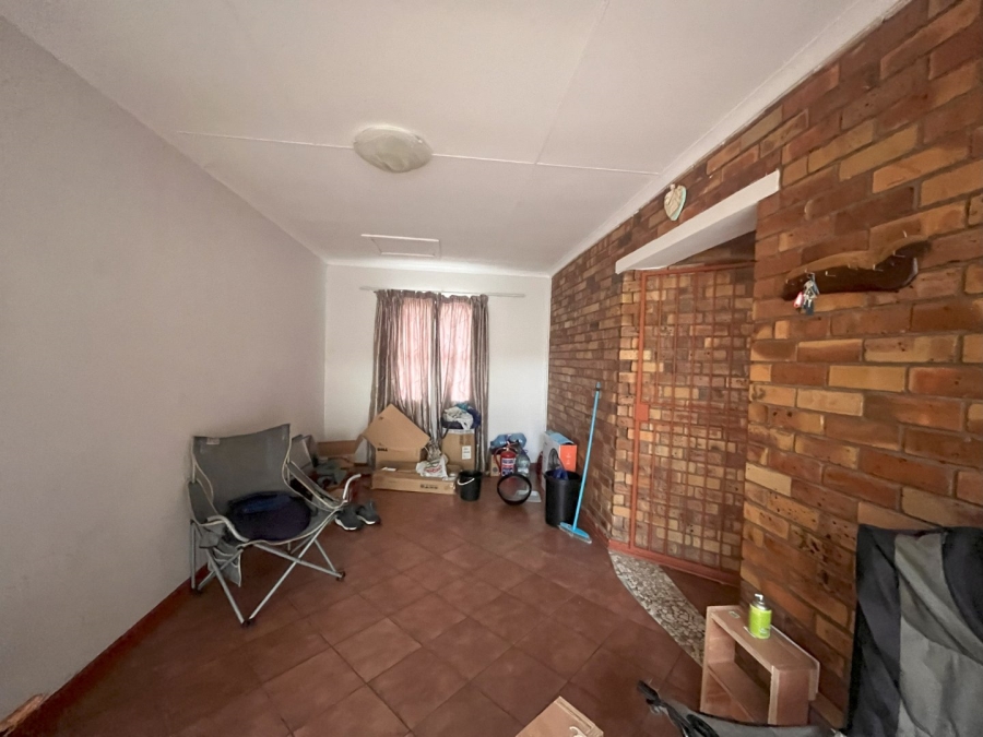 2 Bedroom Property for Sale in Midway Free State
